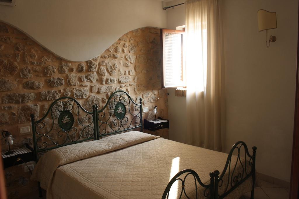 Bed And Breakfast Mblo Fondi Exteriér fotografie